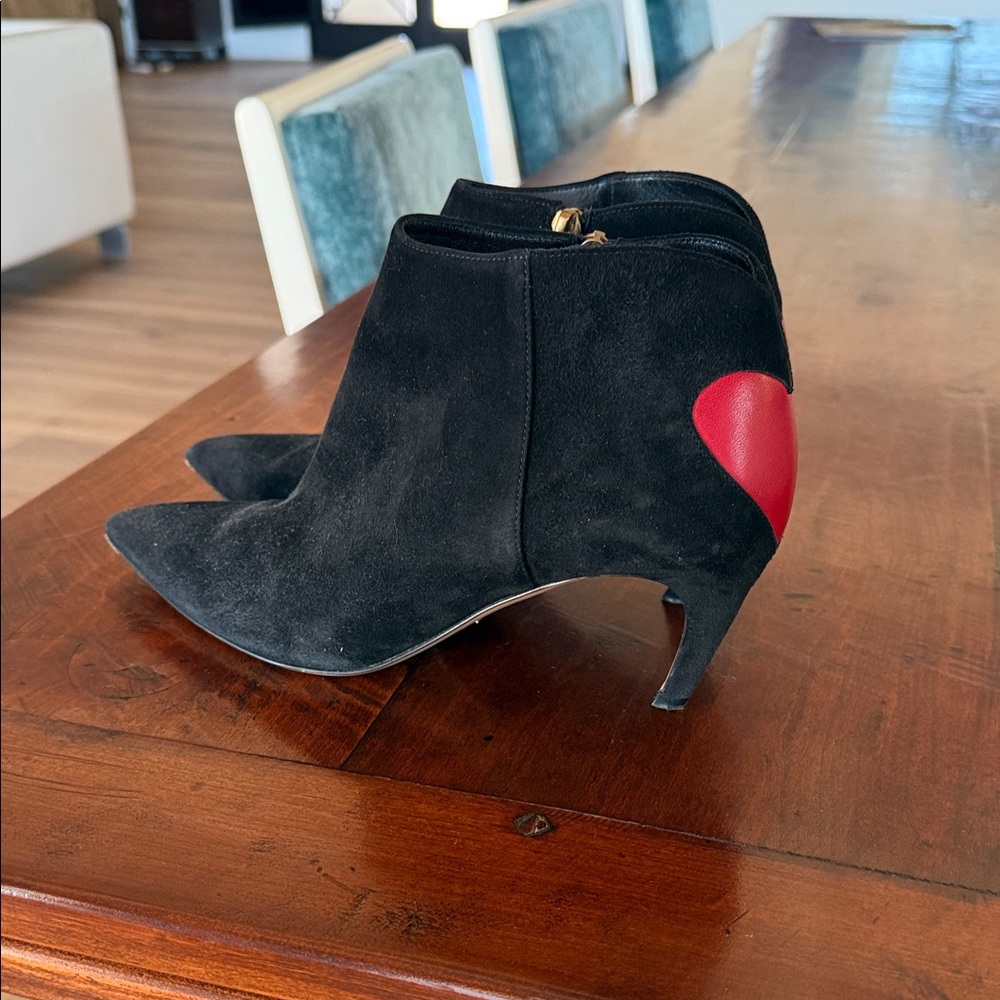 Dioramour Christian Dior Black Ankle Boots with Red Heart Accent 39